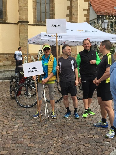 https://www.sport-holl.de/content/igal/kirschbluetentag_2018_bild3-M42LFV-L-2221.jpg